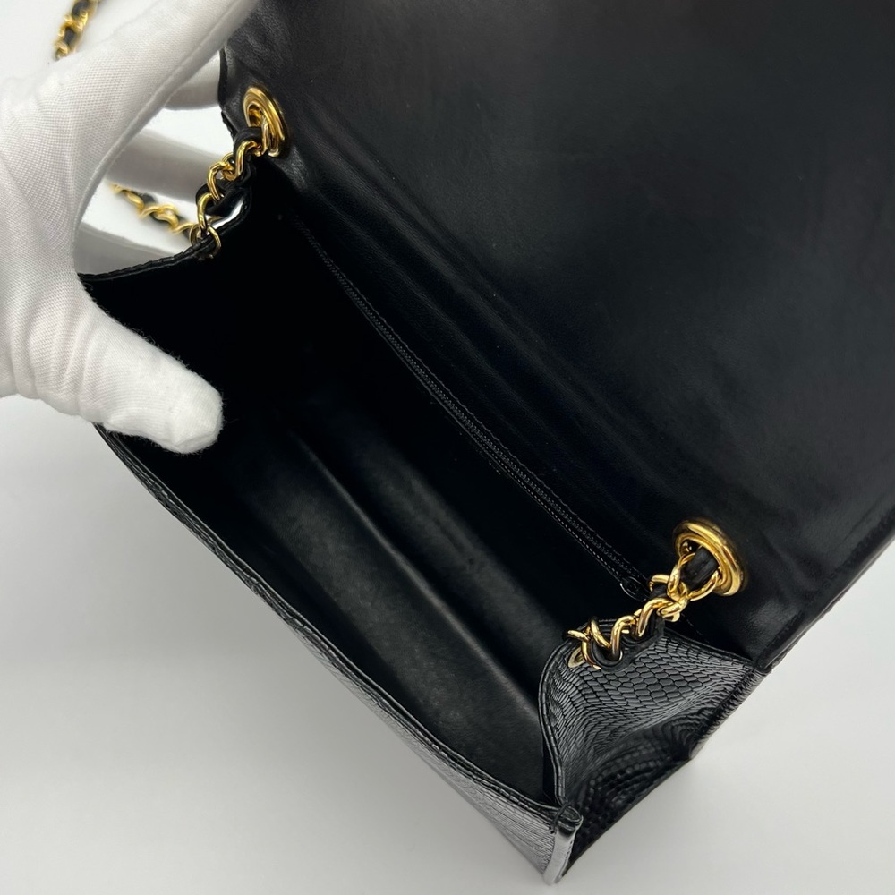 ❌SOLD❌Authentic Chanel vintage Lizard skin flap chain bag - Picture 15 of 17